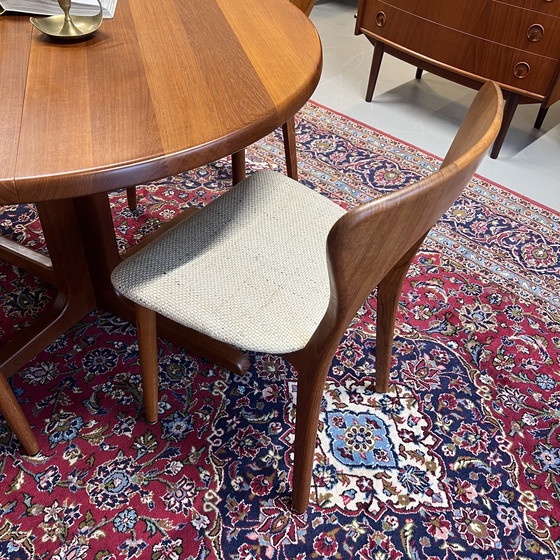 Image 1 of Vintage tafel •Niels Bach• + 4 stoelen •Niels Koefoed•