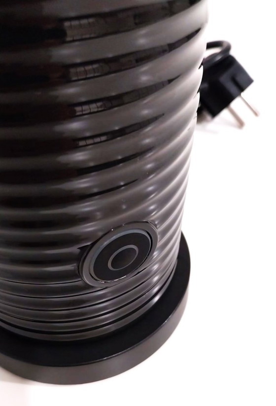 Image 1 of Aeroccino 3 Nespresso – La casa perfetta del cappuccino Julklapp, regalo di Natale