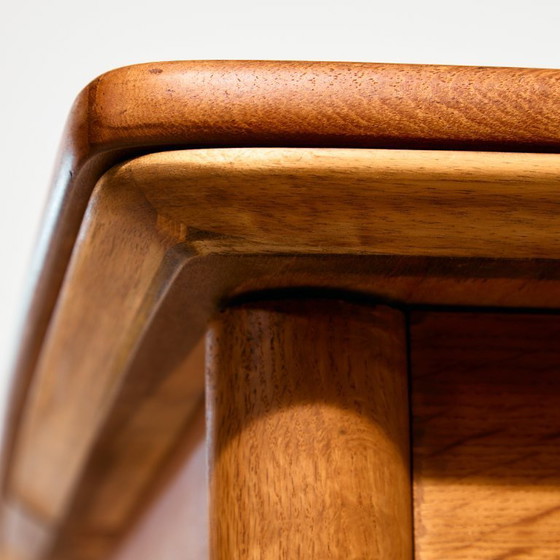 Image 1 of MK11104 Table de salle à manger restaurée en teck et chêne