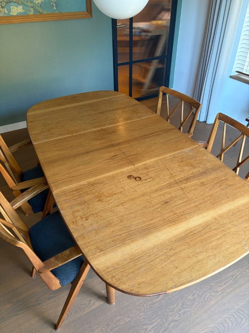 A.A. Patijn voor Zijlstra Joure. Poly Z stoelen en tafel