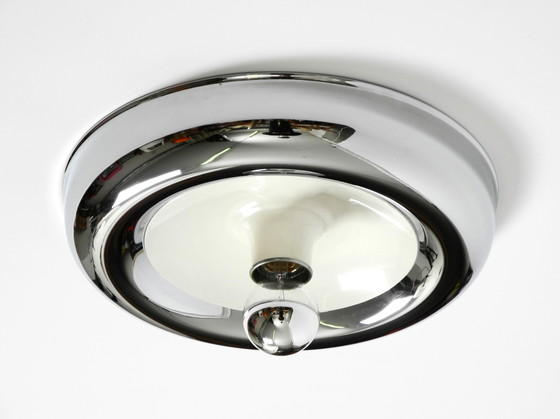 Image 1 of Ronde verchroomde plafond- of wandlamp uit Italië | origineel Mid Century space age ontwerp