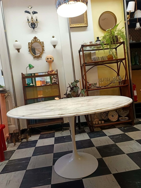Image 1 of Knoll Saarinen tulip table 1960 white marble 
