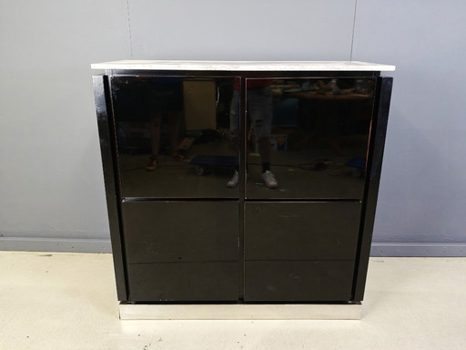 Mueble bar vintage lacado en negro y mármol, años 70