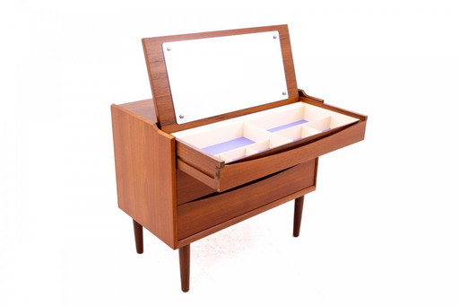 Coiffeuse, design danois, années 1960.