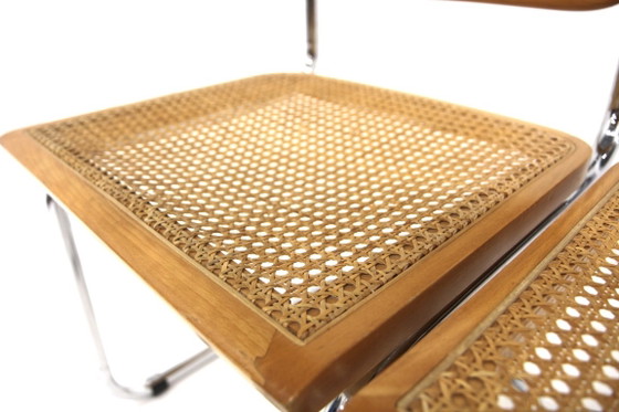 Juego de 2 sillas "B32", Marcel Breuer, Italia, 1990 – Sillas de comedor, Wood (photo 5 of 6)