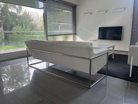 Image 1 of Leoluxe bank met