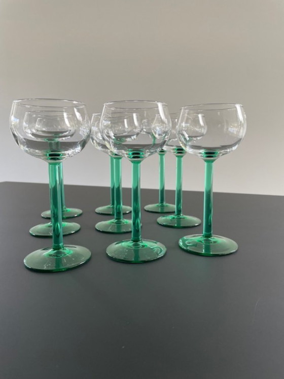 Image 1 of Set van 9 Franse vintage glazen groene steel