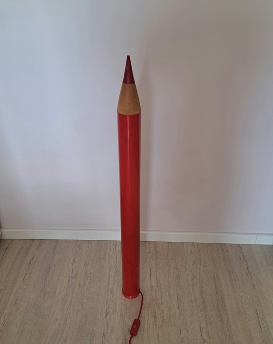 Rare 1970s Pop Art Giant Pencil Floor Lamp – Red 100 cm – Floor lights, Plastic, Wood (photo 7 of 8)