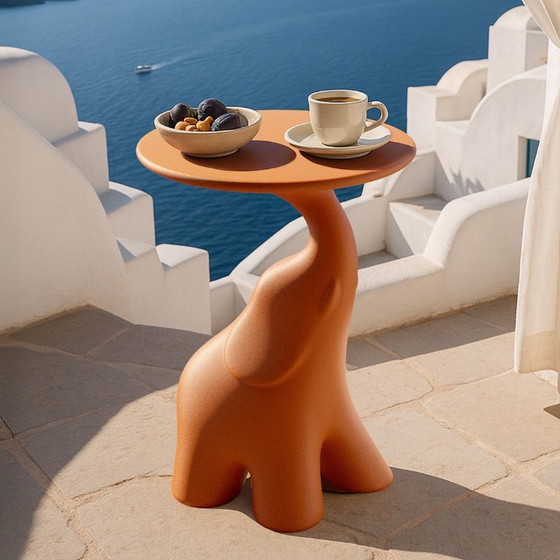 Image 1 of Conception de table Pako Qeeboo