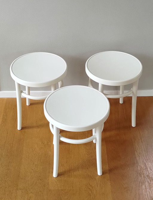 3 x stool/ side table "Øglan", Gillis Lundgren
Photos.