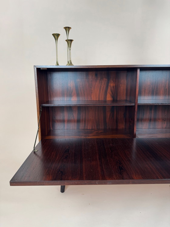 Image 1 of Armario de palisandro de mediados de siglo - Elegancia escandinava
