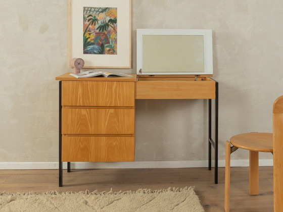 Image 1 of Tocador de los años 60 con cajones