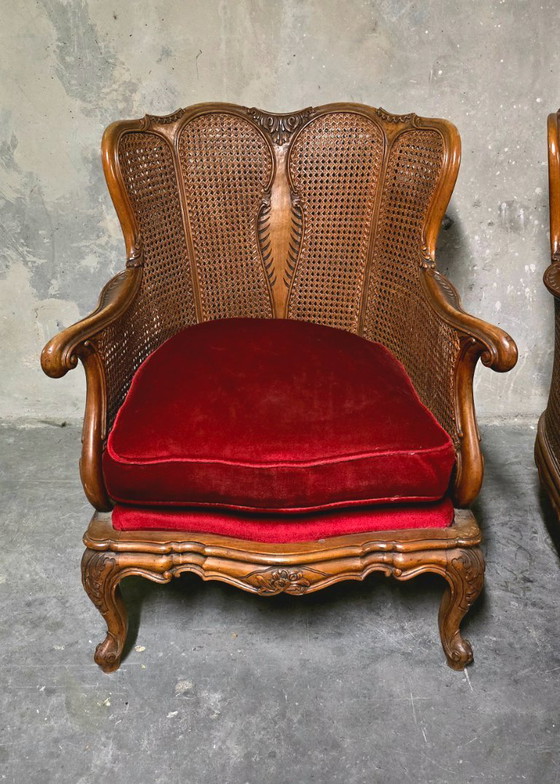 Image 1 of Coppia di poltrone in stile Luigi XV in legno e rattan