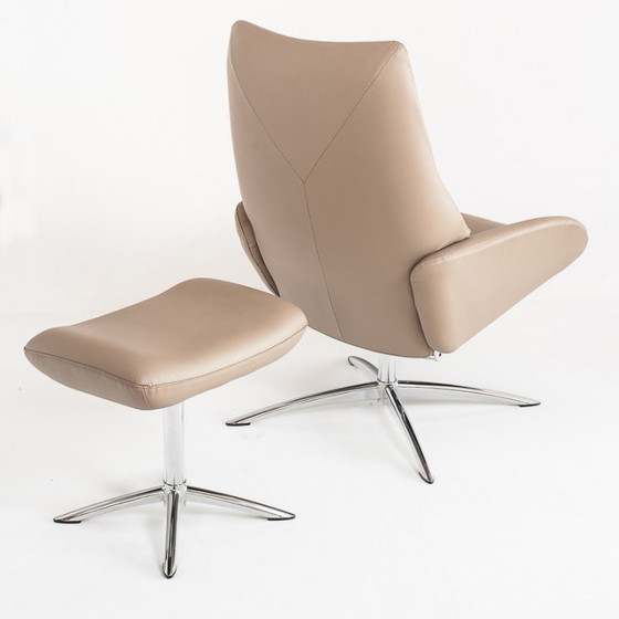 Sillón de piel con reposapiés. Modelo Lotus. Fabricante: Kebe. ​​Dinamarca. – Sillones reclinables, Leather (photo 6 of 13)