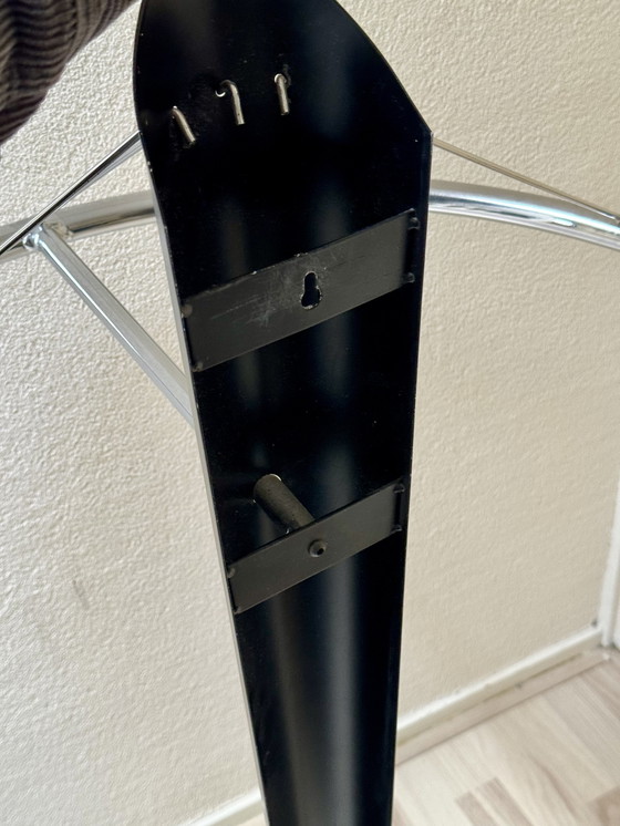 Image 1 of Rare Porte-Manteau Postmoderne | 1980 Vintage Chrome & Metal Design