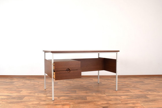 Image 1 of Dänischer Teak-Schreibtisch aus der Mitte des 20. Jahrhunderts, 1970er Jahre.
