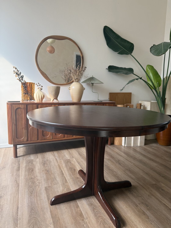 Image 1 of Mesa de comedor de diseño danés