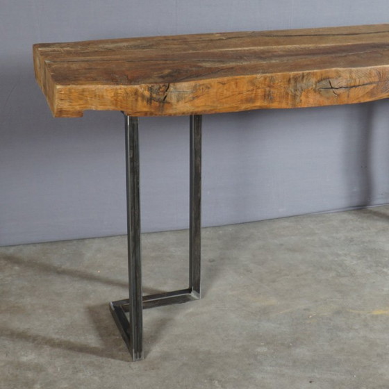 Image 1 of Table d'appoint vintage – poutres en chêne – piètement en métal