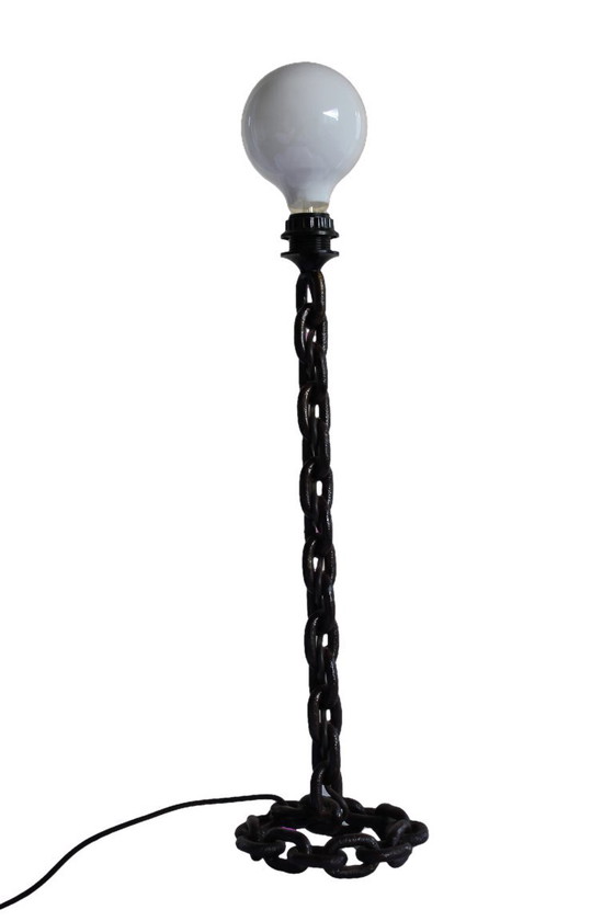 Brutalist Chain Lamp Vintage – Table lamps, Iron, Metal (photo 3 of 6)