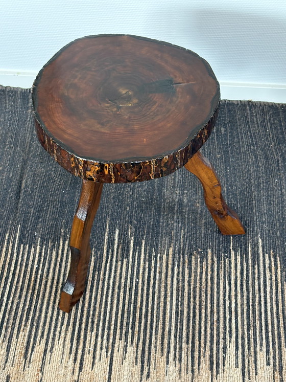 Image 1 of  Vintage gelakt houten tripod krukje made in France h35cm