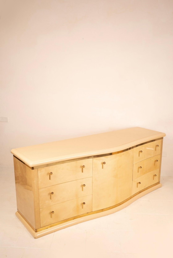 Luciano Frigerio Nettuno Credenza Curva in Pergamena per Frigerio di Desio 1970 – Cassettiere, Brass (photo 24 of 27)