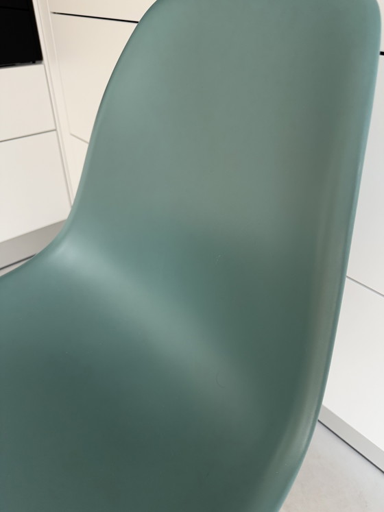 Image 1 of Vitra Eames DSW Stuhl – Ocean / Maple Gold – exzellenter Zustand