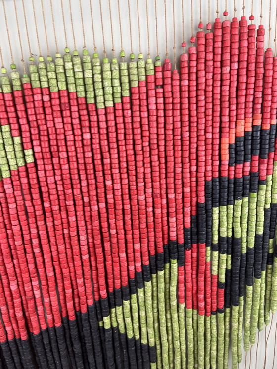 Image 1 of Tapisserie de perles vintage 