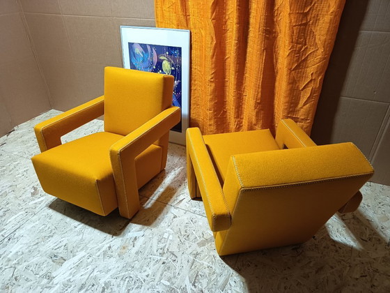 Image 1 of CASSINA Paire de fauteuils Utrecht 637 NEUF 2026 en laine KVARD Moutarde par Gerrit Rietveld