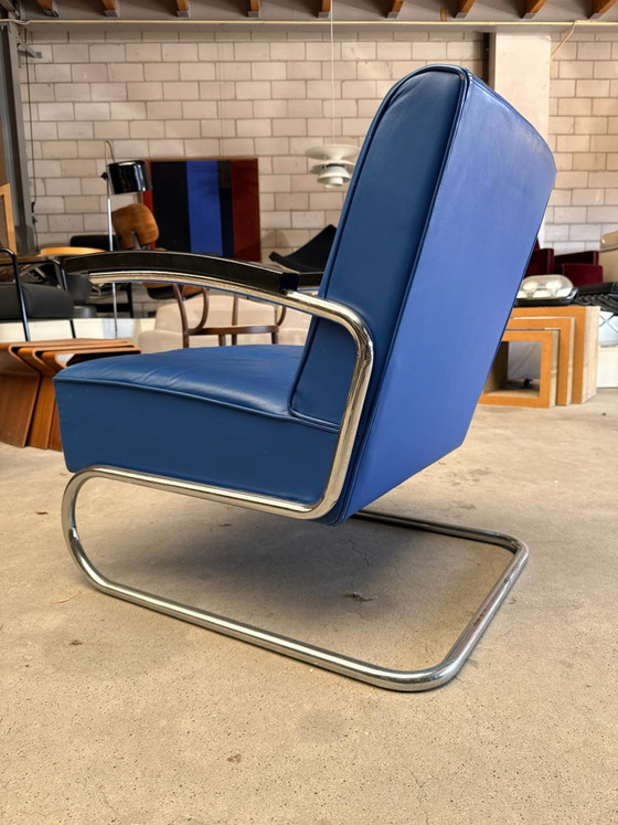 Poltrona Thonet S 411 (disponibilità: 2), Poltrone, Pelle, Metallo, Nero (foto 13 di 15)