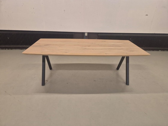 Image 1 of 50% SHOWROOM OUTLET - Montel Madison - Dining room table -