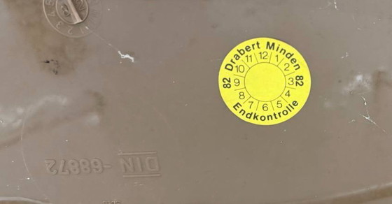 Image 1 of 32 sedie impilabili vintage Drabert