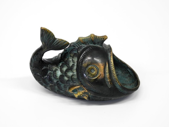 Image 1 of Beautiful Mid Century bronze table or hand ashtray by Walter Bosse in the shape of a fish