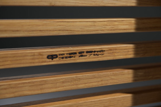 Image 1 of PP JH 589 houten bank - salontafel van Hans J Wegner voor PP Møbler (Hansen)