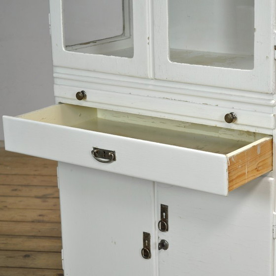 Image 1 of Medizinischer Holzschrank, um 1950