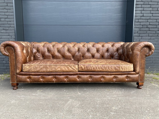 Image 1 of Prachtige stoere Chesterfield bank in vintage sigaren cognac 