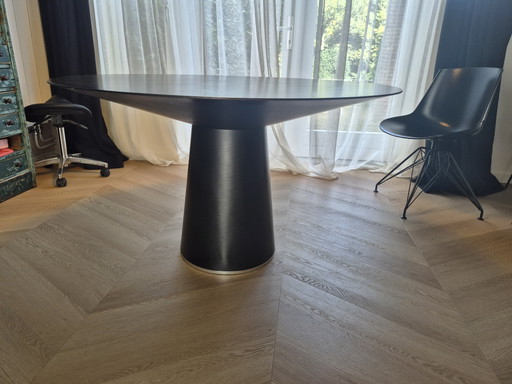 Tavolo da pranzo di design Rotondo Ø120 Cm – Nero – Base Particolare
