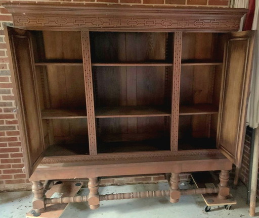 Antique Neo-Renaissance Cabinet in perfect condition
