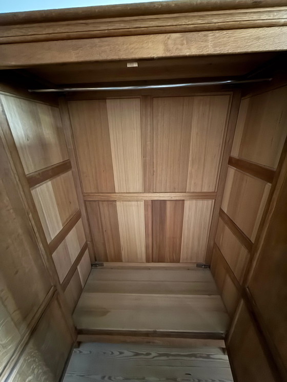 Image 1 of Houten kleerkast