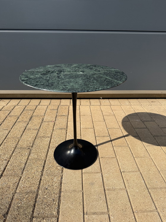 Image 1 of Table d'appoint Knoll Tulip en marbre Alpe Verde en parfait état !! Eero Saarinen