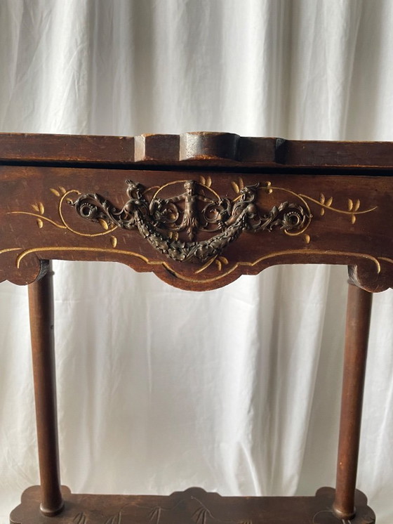 Image 1 of Geschnitzter Beistelltisch aus Holz im Jugendstil, Frankreich, frühes 20. Jahrhundert