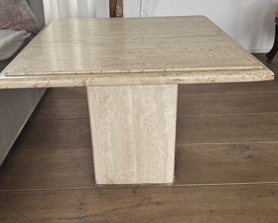 Image 1 of Mesa auxiliar de travertino
