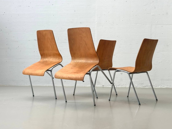 Image 1 of Set van 4 stapelbare stoelen van IGH Herisau, Zwitserland, jaren 70.
