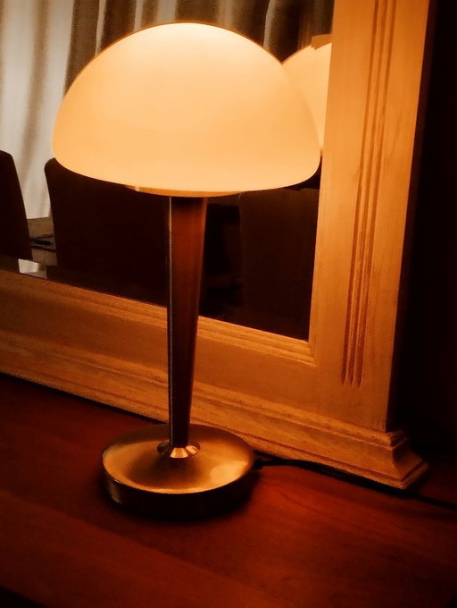 Retro touch tafellamp drie standen.