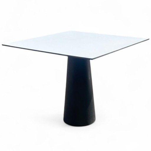 Moooi tafel Share