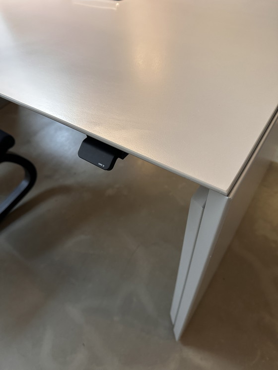 Image 1 of Fantoni Steh-Sitz-Schreibtisch - Quaranta5 (2 Stück)