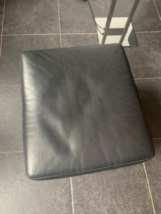 Image 1 of Leolux Antonia Leather Pouf