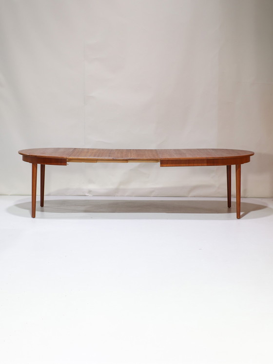 Image 1 of Table à manger ronde extensible Teck Vintage Danois