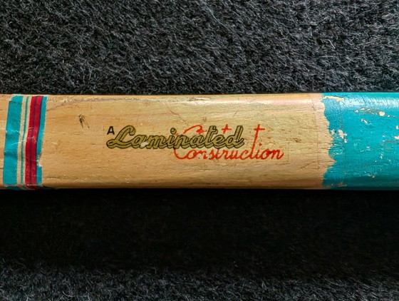 Paire de raquettes de tennis vintage Majestic en bois – 1950 – Objets déco, Wood (photo 2 of 10)