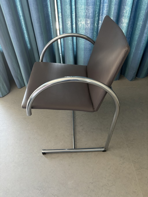 Chaises circulaires Metaform en cuir souple
