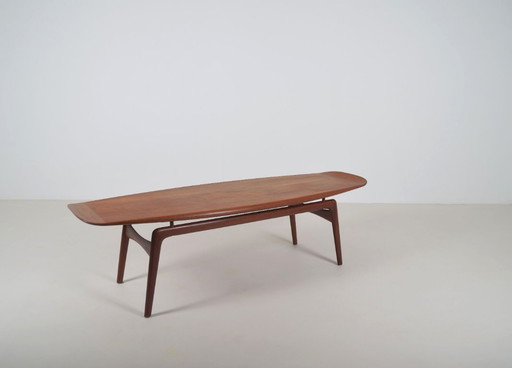 Table basse danoise « Surfboard » par Arne Hovmand Olsen pour Mogens Kold, années 1950